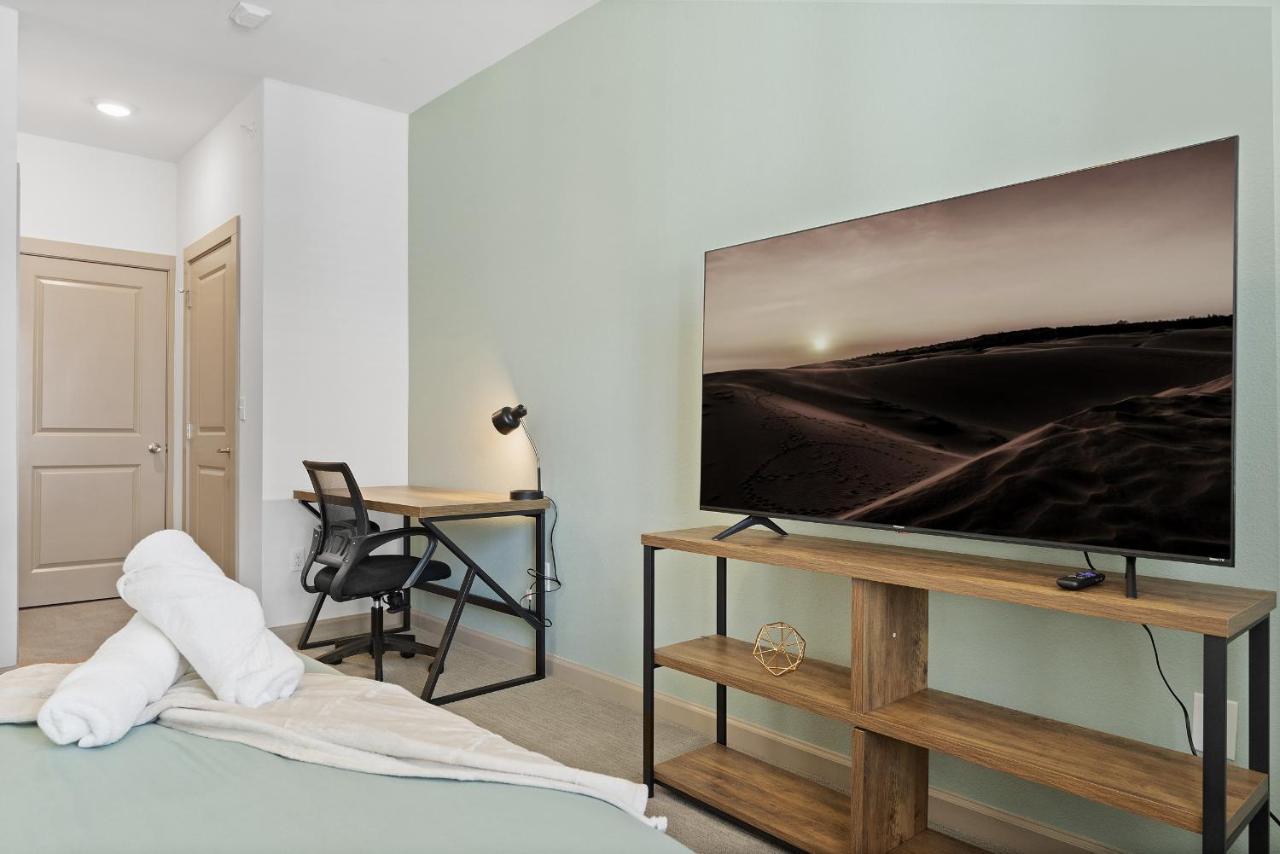 Апартаменти Luxe 3B/2B Getaway - Pool, Gym, Parking, Pet Wash Leander Екстер'єр фото
